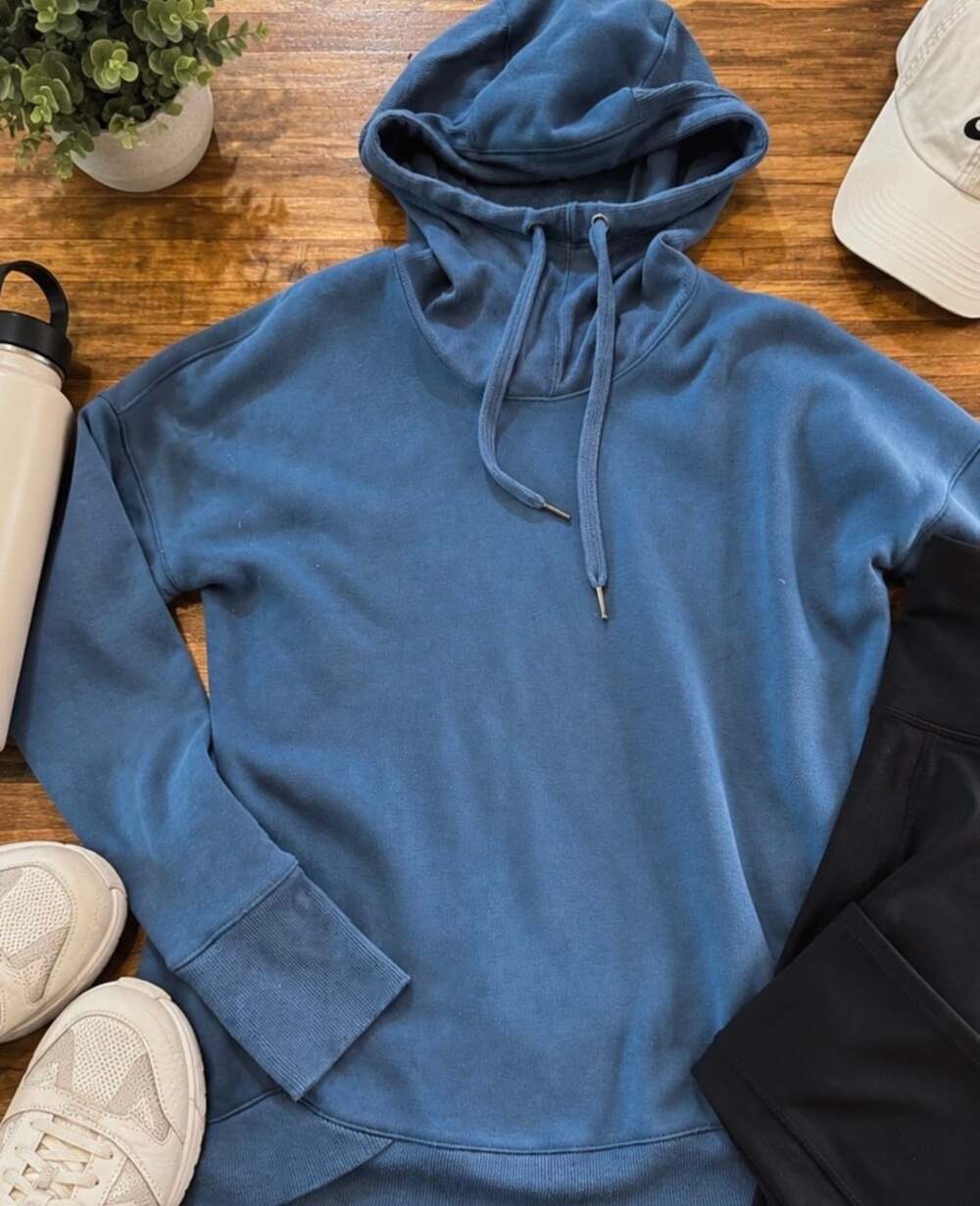 Calia by Carrie Underwood Blue Hooded Sweatshirt Hoodie XS (k)